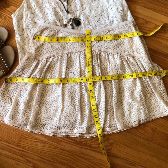 🌺 ADORABLE; Rachel Roy - Feminine & Flirty Cream-Colored Lace Skirt in Misses 8 - Picture 7 of 8